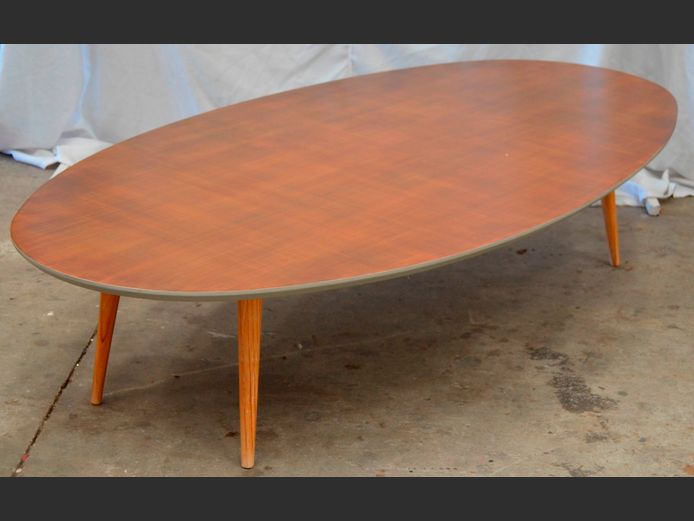 MID-CENTURY OVAL COFFEE TABLE, 173.5 x 92 x 38cm [Scuff marks]