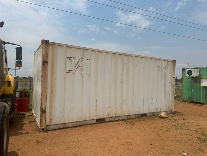 1 x (6m) Container