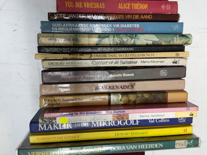 Set of Cookbooks (4) 