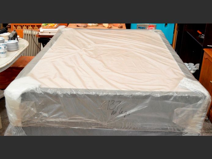 DOUBLE BED BASE [No mattress]