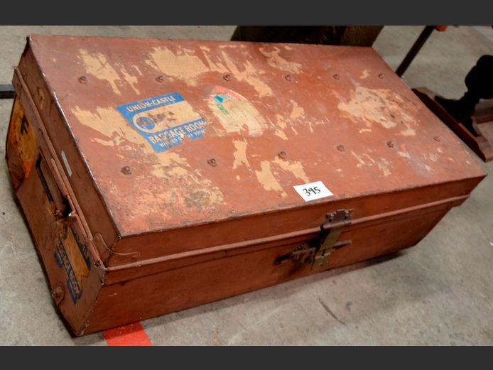 BROWN METAL TRUNK, 90 x 46 x 32cm