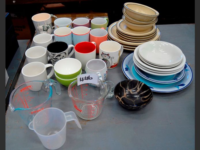 DINNER PLATES, SIDE PLATES, MUGS, etc