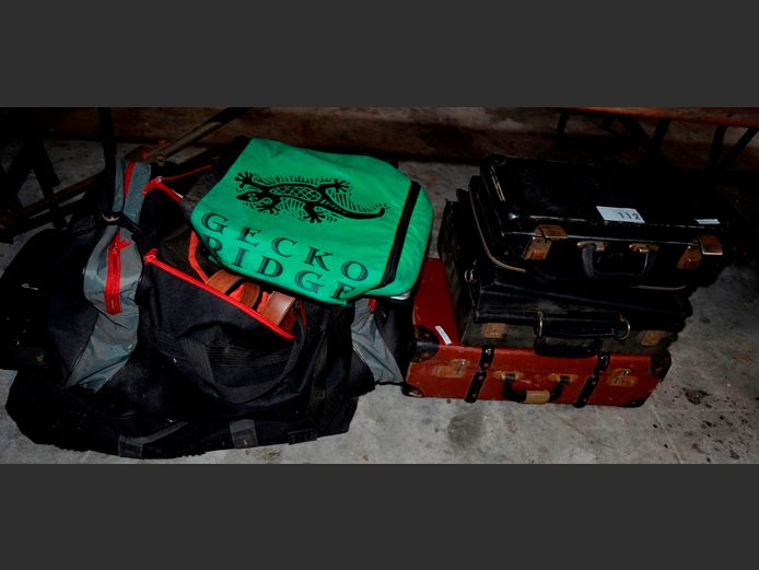 LAPTOP BAGS, TOG BAGS, VINTAGE SUITCASE, etc