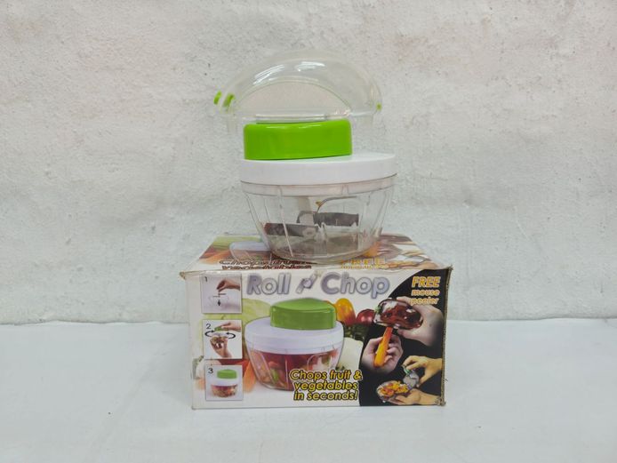 Roll N Chop Manual Food Processor with Mouse Peeler Set
