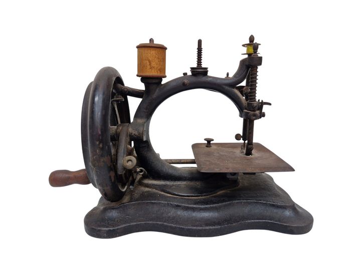 Antique Miniature Cast Iron Hand-Crank Toy Sewing Machine, c. 1890s–1910s