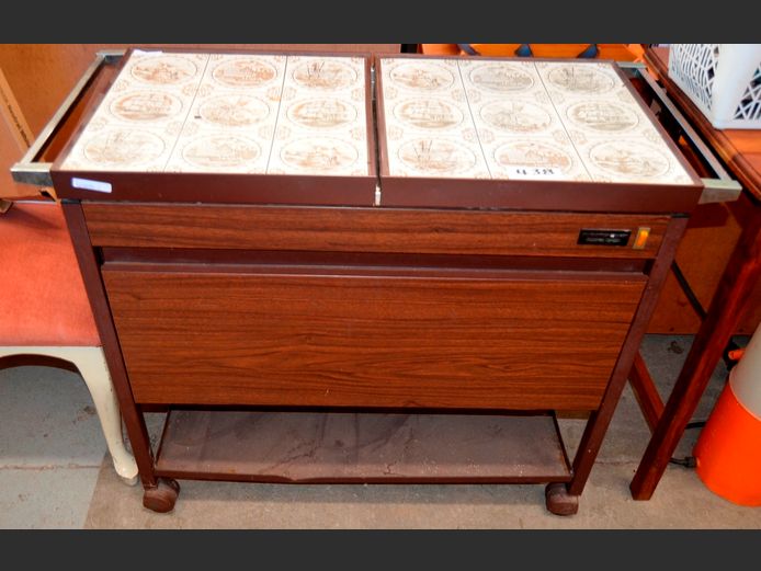 WESTPOINT HOSTESS TROLLEY, 91 x 40 x 72cm [Switches on, untested further]