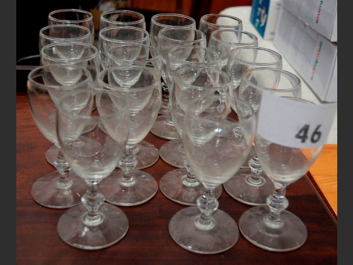 SET OF 19 PORT GLASSES