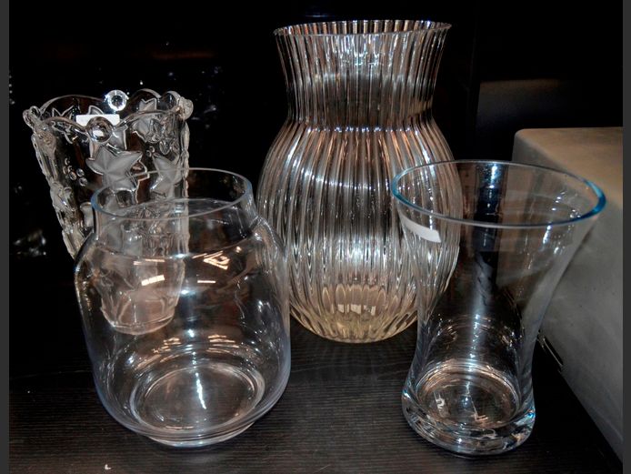 LOT OF 4: GLASS VASES