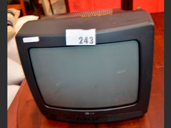 LG COLOUR TV [Switches on] ### LICENCE PLEASE ###