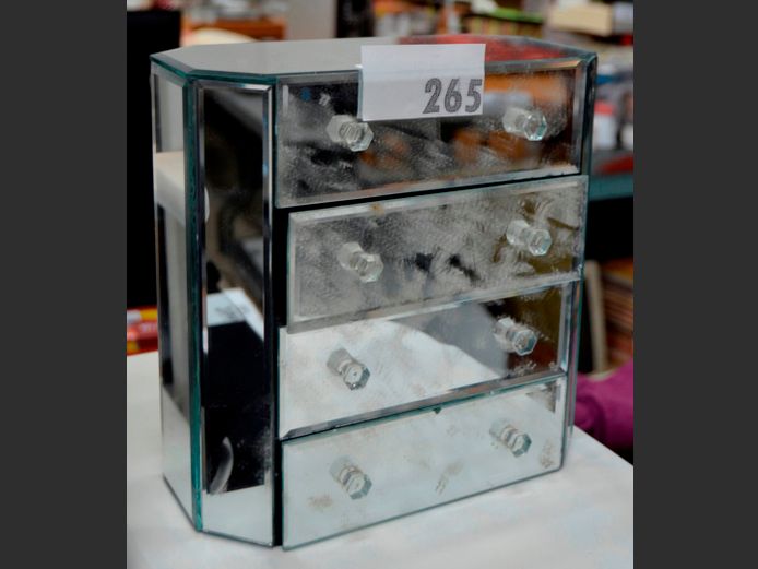MIRRORED 4-DRAWER JEWELLERY CHEST, 25 x 13 x 25cm