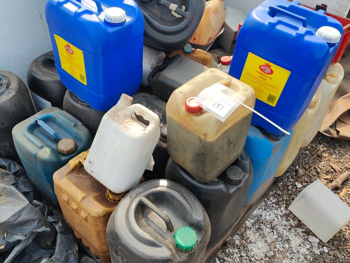 LOT 20L CONTAINERS