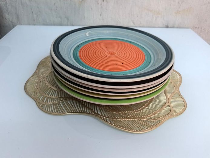 Set of 6 Assorted Ceramic Side Plates with Decorative Gold Filigree Placemat