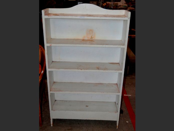 WHITE 4-TIER BOOKSHELF [Stained]
