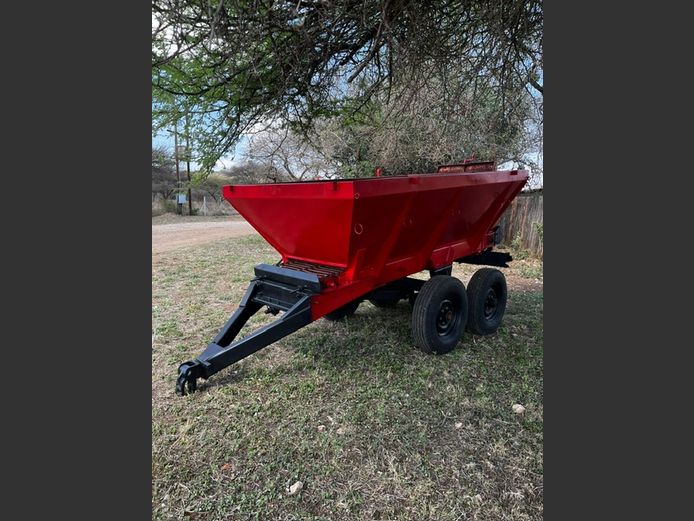 Fertilizer Spreader
