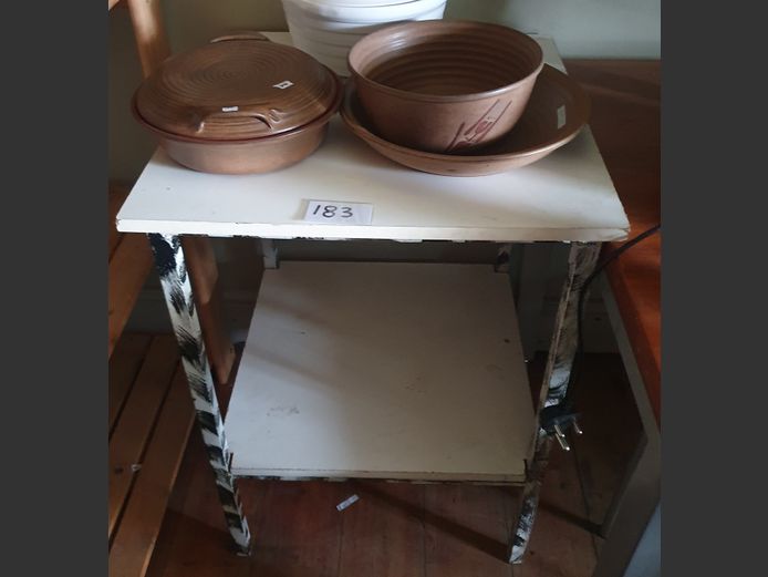 WHITE TOP & METAL BASE WORK TABLE
