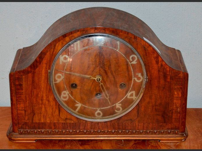 ART DECO MANTLE CLOCK, 33 x 11 x 22cm [Unchecked]