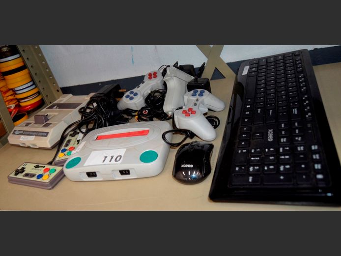 VINTAGE GAME CONSOLES, 2 x XCEED KEYBOARDS & A MOUSE [Untested]