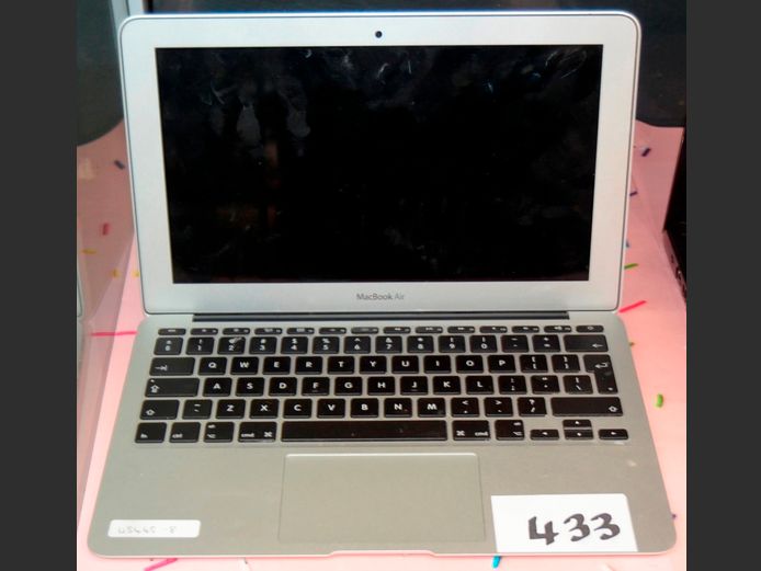 MACBOOK AIR 11" [Untested, no charger]