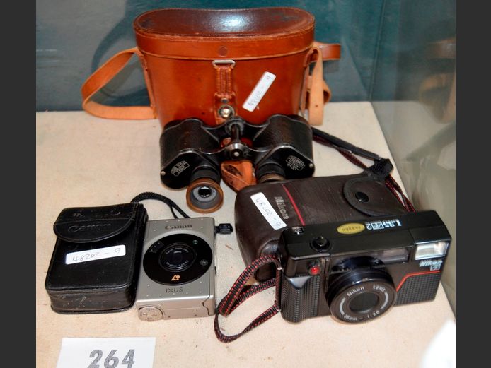 LOT: CARL ZEISS BINOCULARS IN CASE, NIKON CAMERA & CANON CAMERA [Untested]