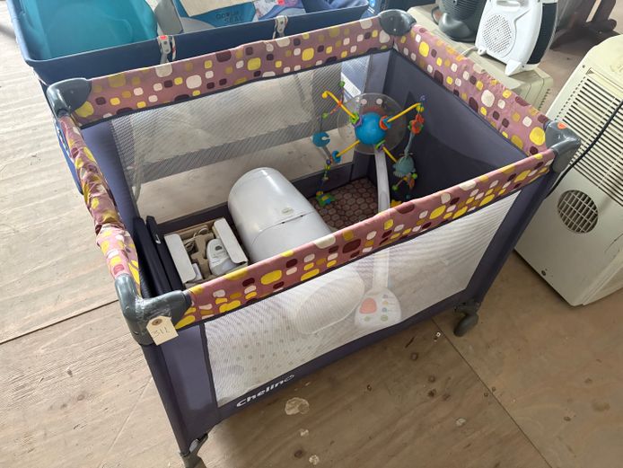 Camping Cot + accessories 