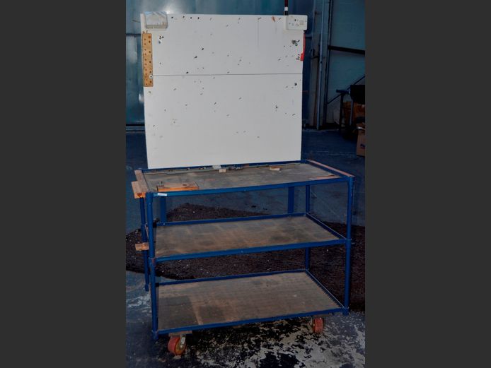 METAL 3-TIER WORK BENCH ON CASTORS, 120 x 66 x 186cm
