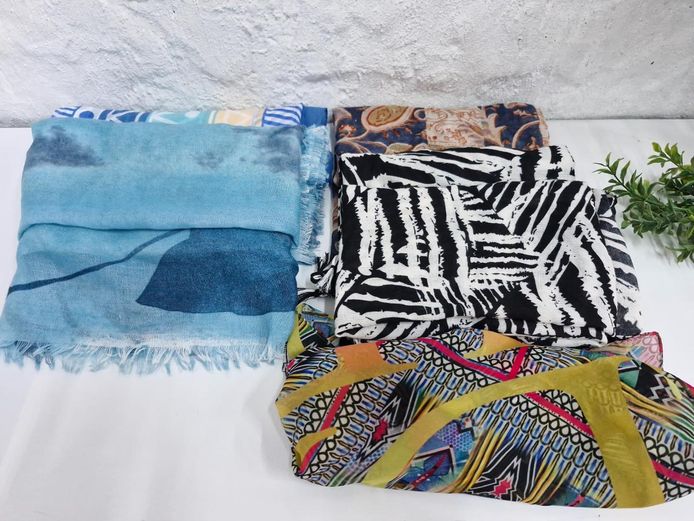 Mixed Lot of 5 Lightweight Fashion Scarves - Multi-Pattern & Colors