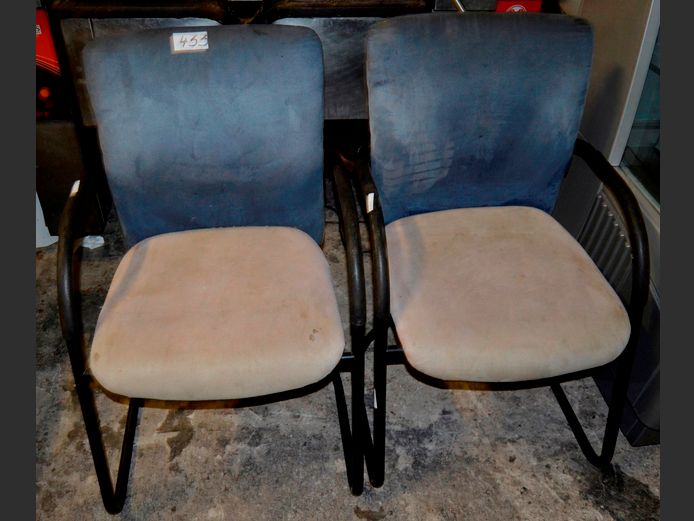 PAIR BLUE & BEIGE SUEDE SLEIGH BASE VISITOR'S CHAIRS [Need a clean]