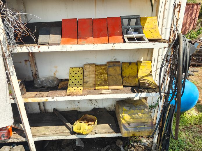 LOT CHOCK BLOCKS