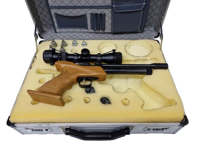 Cobra MKII CP1-M 5.5mm CO2 Air Pistol Set with Scope & Case