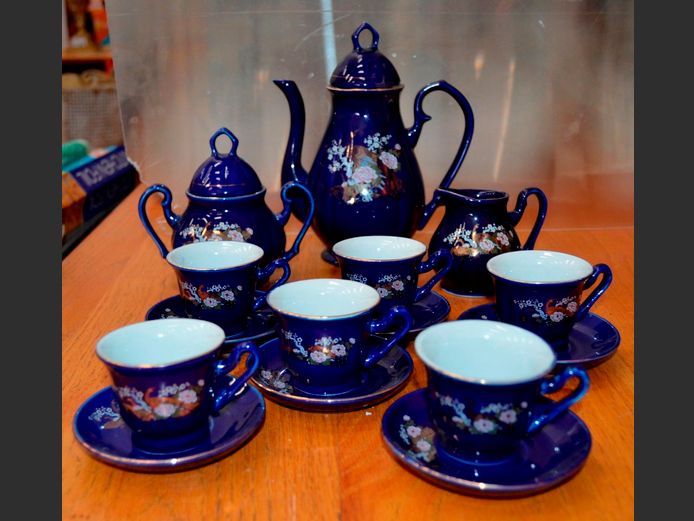 COBALT BLUE & GILT DEMITASSE SET: POT, SUGAR BOWL, MILK JUG & SET OF 6 CUPS & SAUCERS