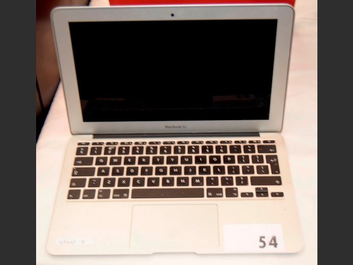MACBOOK AIR 11" [Untested, no charger]