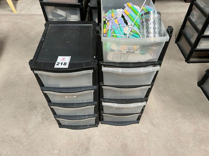 9 Plastic drawers