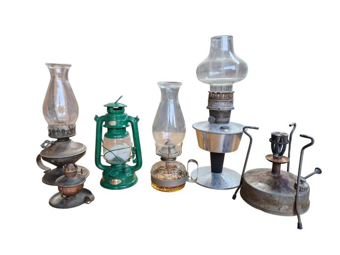 Collection of Vintage Paraffin Lamps & Stove