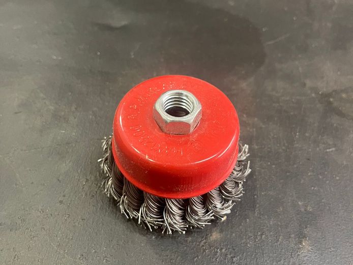 Wire brush 3 inch x2