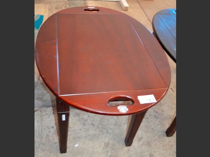 DARK STAINED BUTLER'S TRAY STYLE OVAL SIDE TABLE, 89 x 69 x 57cm, [Top needs securing]