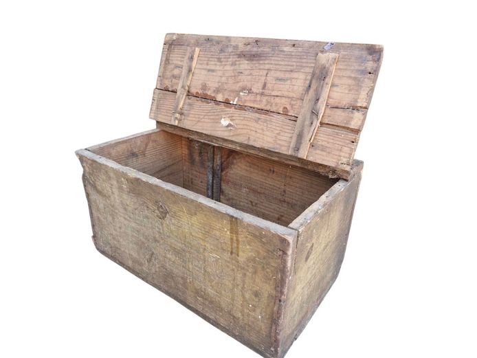 Vintage Solid Wood Tobacco Kist