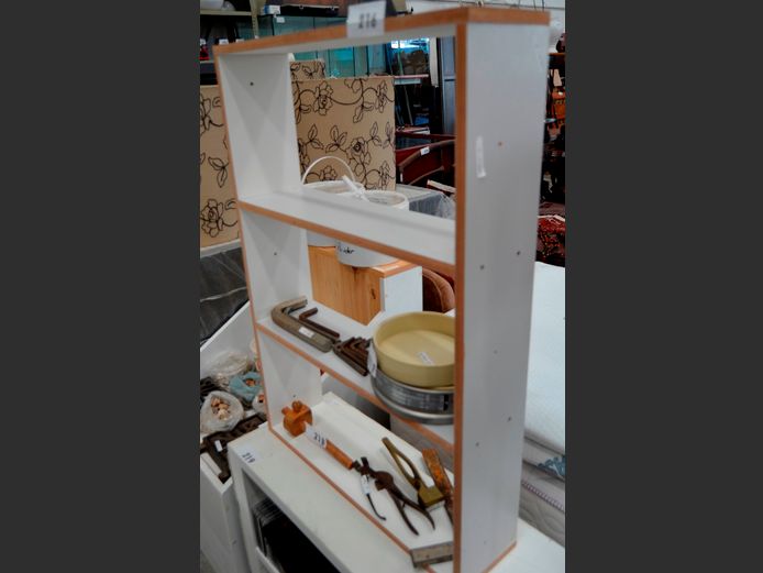 3-TIER WALL MOUNT SHELF, 60 x 15 x 85cm [Needs edging]