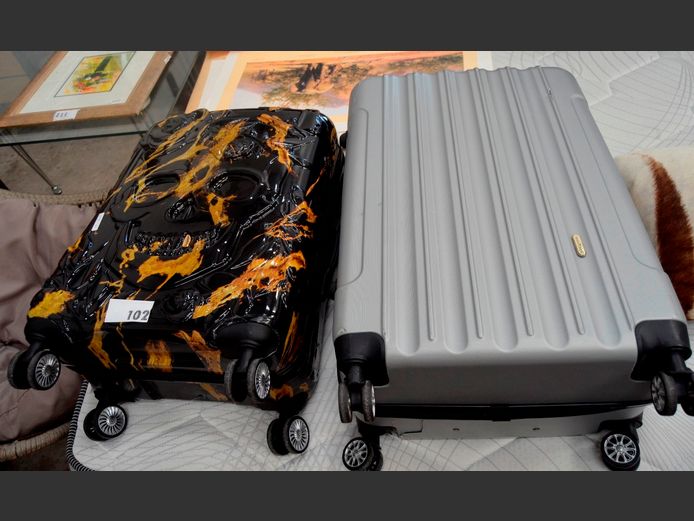 LOT OF 2 HARD SHELL SUITCASES: GREY & BLACK & YELLOW, 46 x 28 x 74cm & 44 x 27 x 66cm