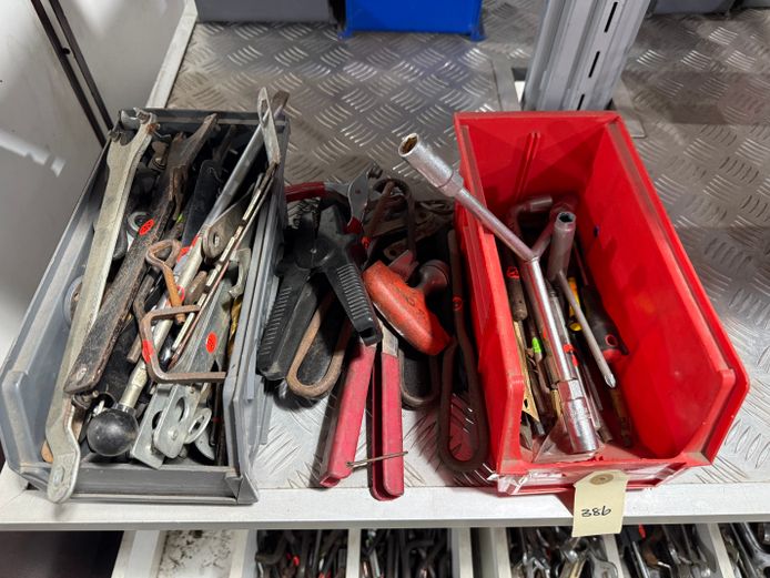 Lot of Tools 