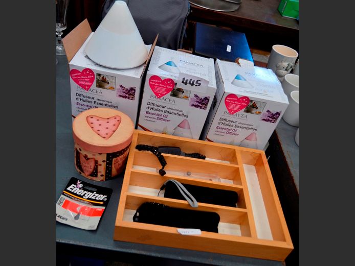 DIFFUSERS, WOODEN CUTLERY TRAY, etc