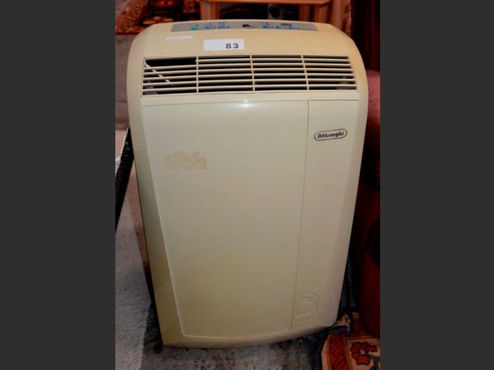 DELONGHI PORTABLE AIRCON WITH EXHAUST [Switches on, untested further]