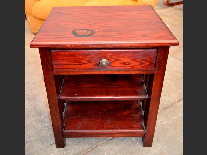 STAINED OAK SINGLE DRAWER BEDSIDE PEDESTAL, 54 x 44 x 64cm