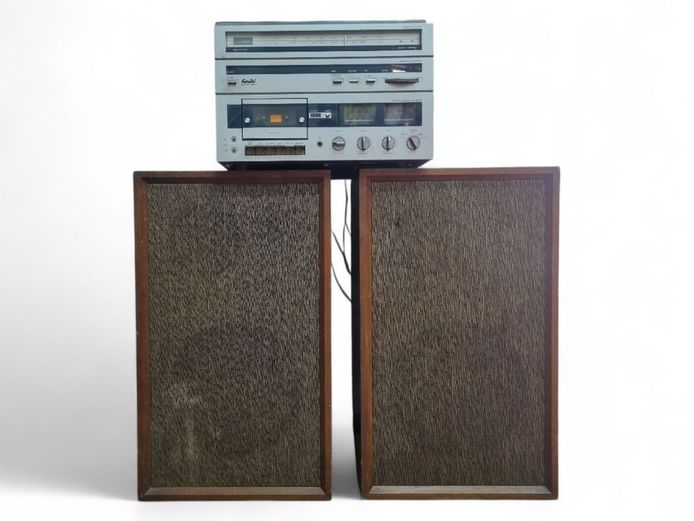 Vintage Stereo System with Sonics Speakers