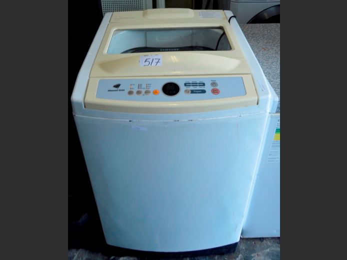 SAMSUNG DIAMOND DRUM TOP LOADING WASHING MACHINE [Switches on, untested further, rusted in places]