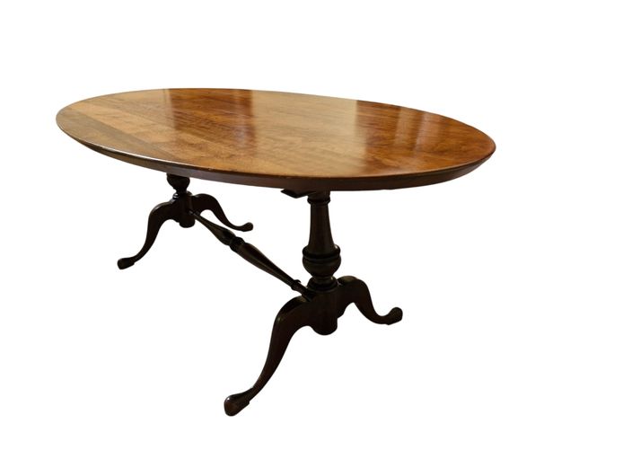 Charming Vintage Oval Shaped Coffee Table