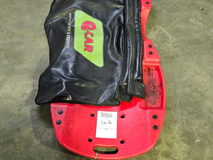 ROLLING CREEPER & CUSHIONED FENDER COVER