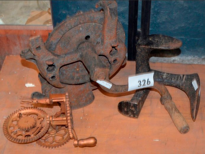 VINTAGE CORN STRIPPER, COBBLER'S ANVIL, etc [Rusted]