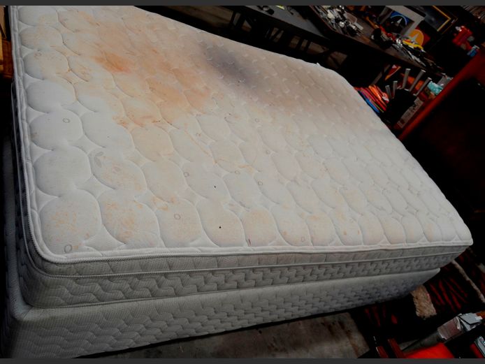 DOUBLE BED BASE & MATTRESS SET [Marks to mattress]