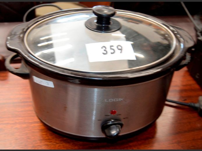 LOGIK SLOW COOKER [Switches on, untested further]