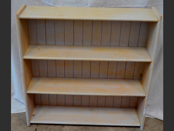 WHITE PAINTED 3-TIER BOOKSHELF, 87 x 23 x 87cm